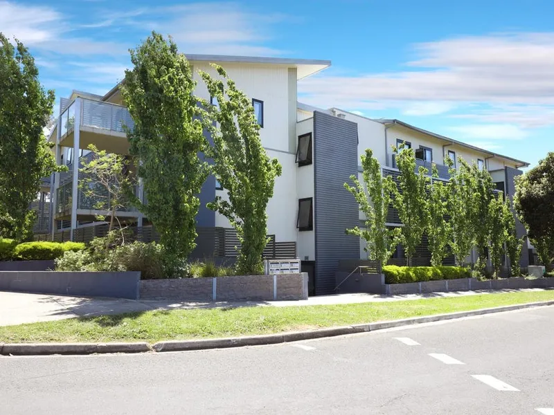 Spacious Three-bedroom Apartment