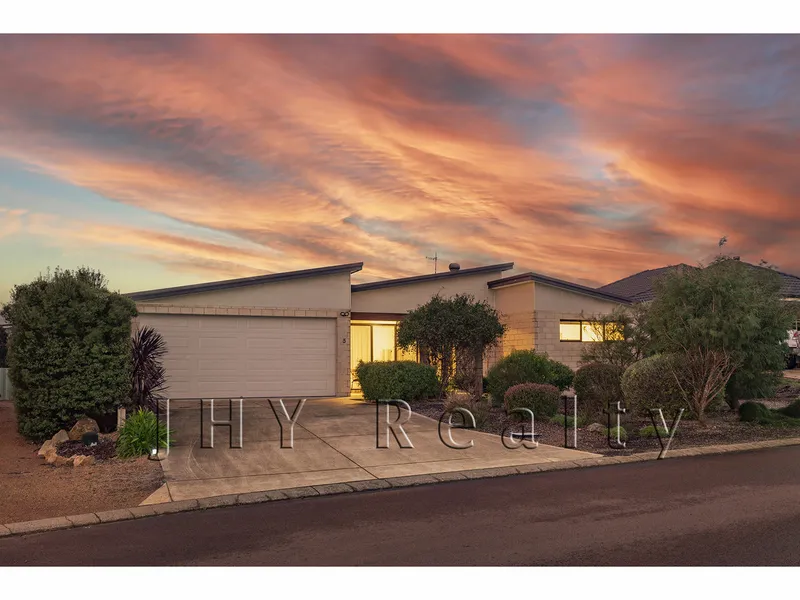 EFFORTLESSLY ELEGANT 3X2