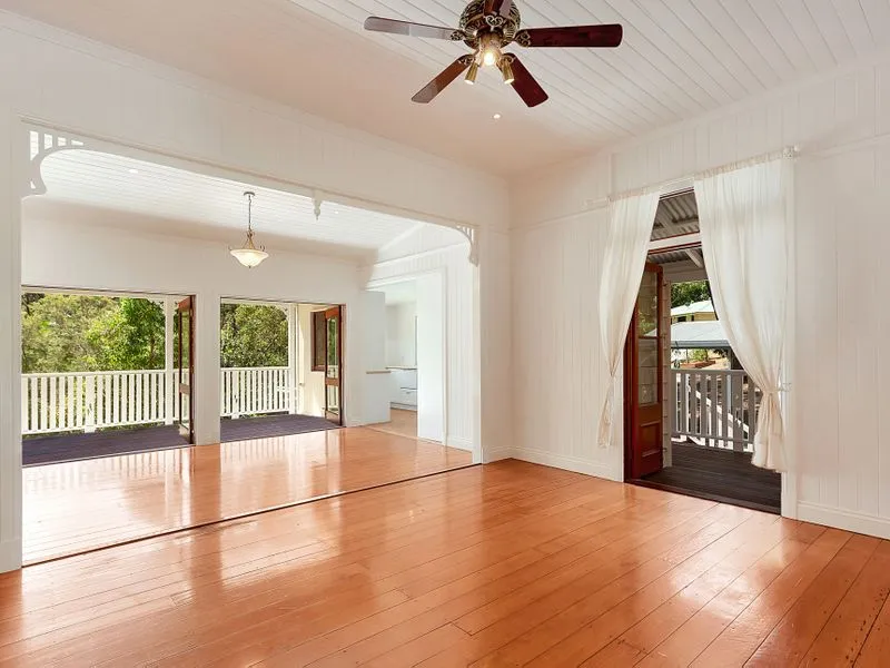 Beautiful Home Great Location  