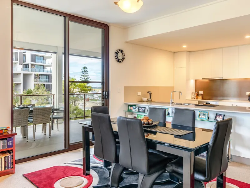 PREMIUM COASTAL LIFESTYLE!