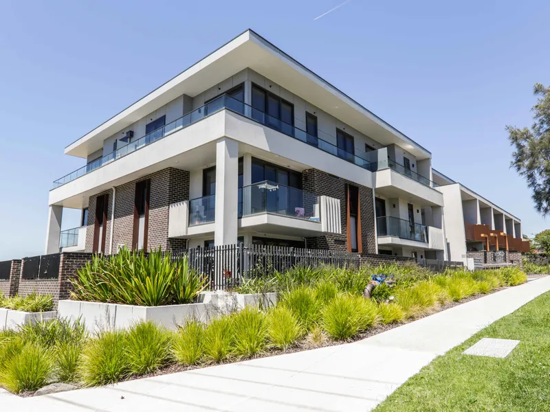 LUXURY LIFESTYLE IN A PRIME LOCATION