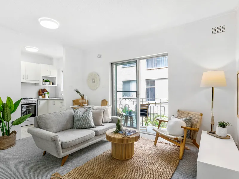 Superb Apartment Filled with Natural Light