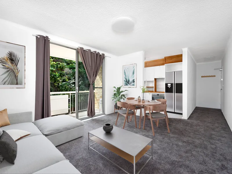 Renovated Apartment in Ideal Location
