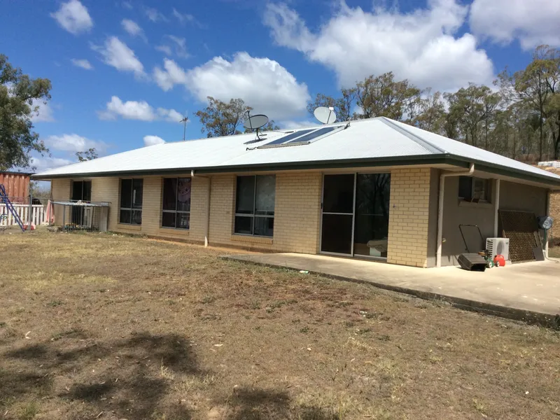 4 Bedroom Home on 25acres