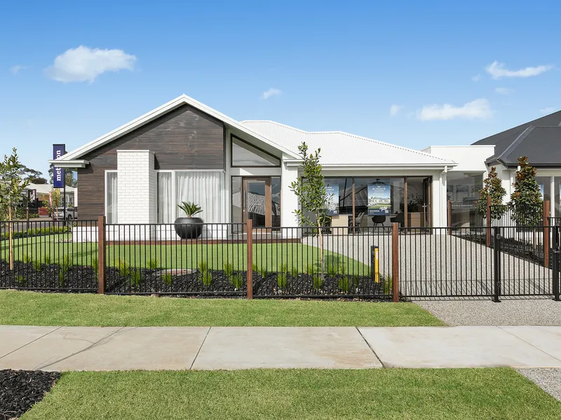 Designer Brand New Metricon Display With Investment Return