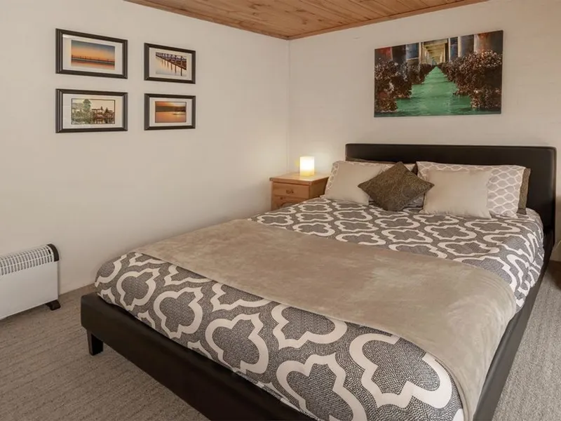 Fully Furnished 2 Bedroom Unit for Summer Lease