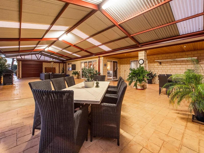 Large Plunkett home with executive living and entertaining at the fore-front 