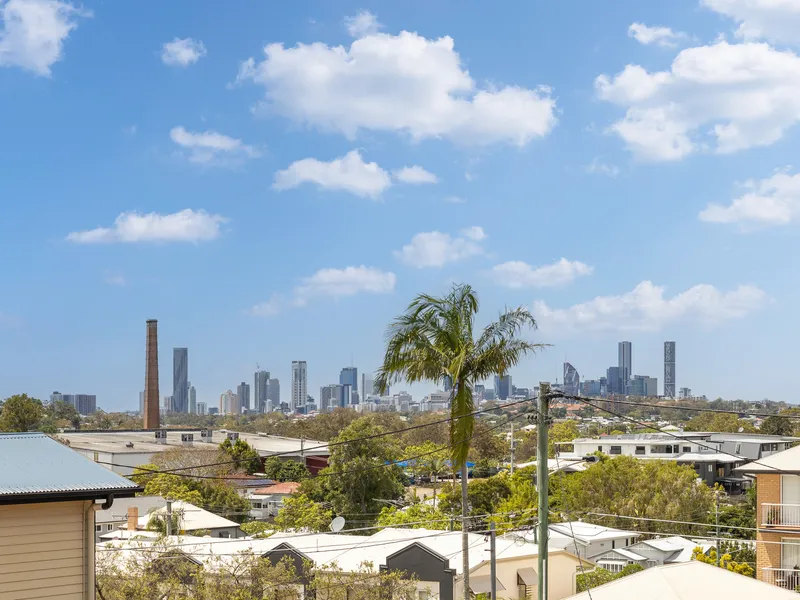 Oversized Apartment with Expansive Views