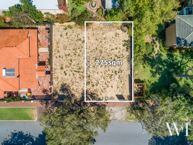 Precious land, prestigious river precinct