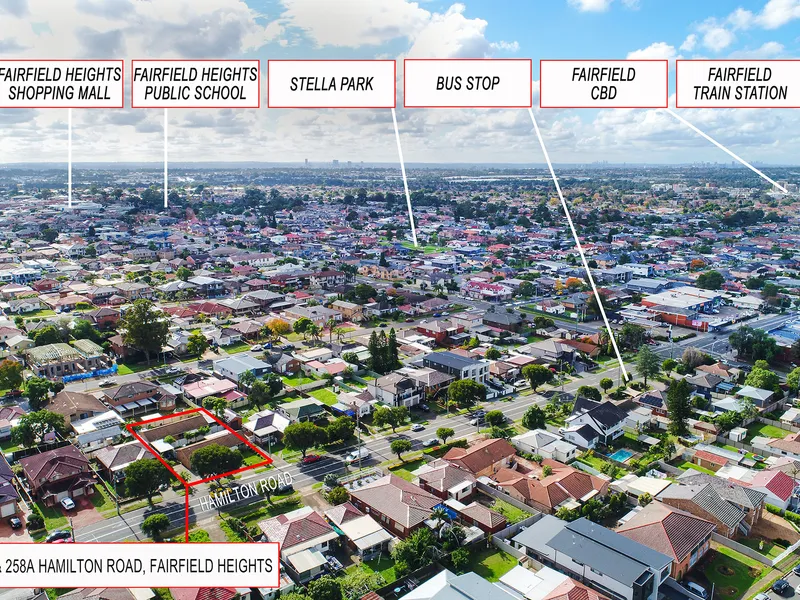 TRIPLE LOT’S WITH TWO GREAT HOMES!