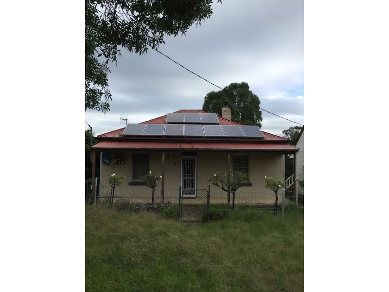 TWO BEDROOM HOME TO RENT - EXCELLENT LOCATION