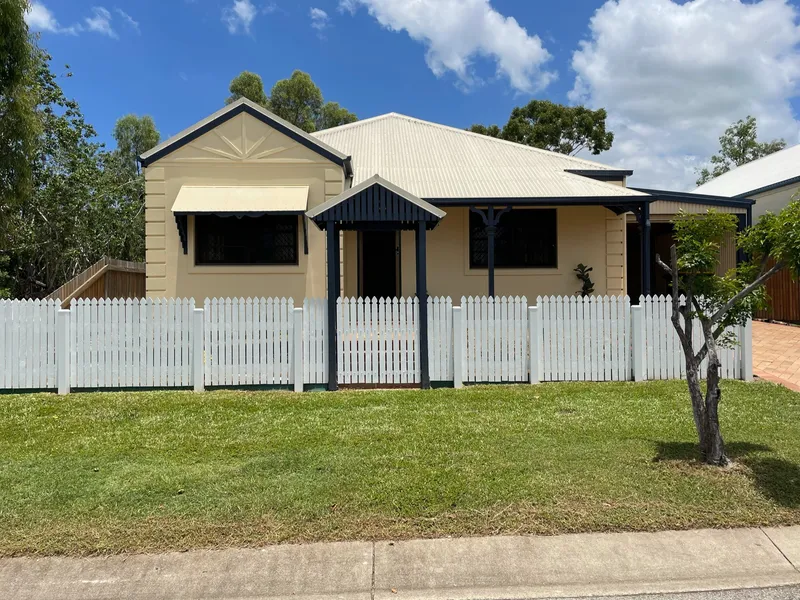 Newly Renovated Open Plan Living Overlooking Bushland