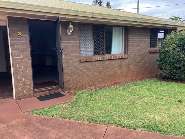 Neat and tidy two bedroom unit ideally located for shopping