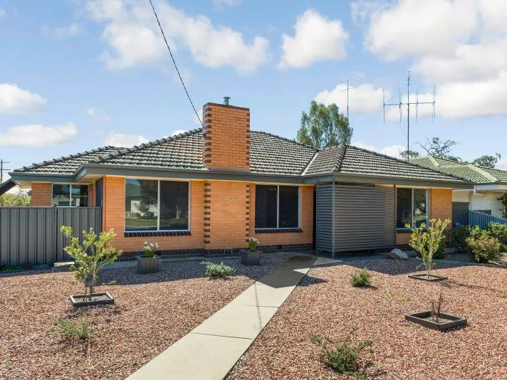 Well Renovated Home With Drought Proof Garden