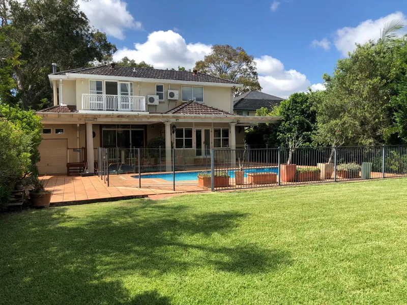 Elegant Family Living in a Premium Location