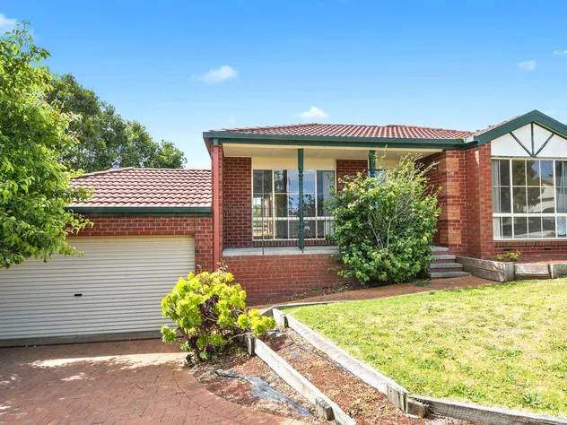 Court Location within footsteps to Woodlands Primary