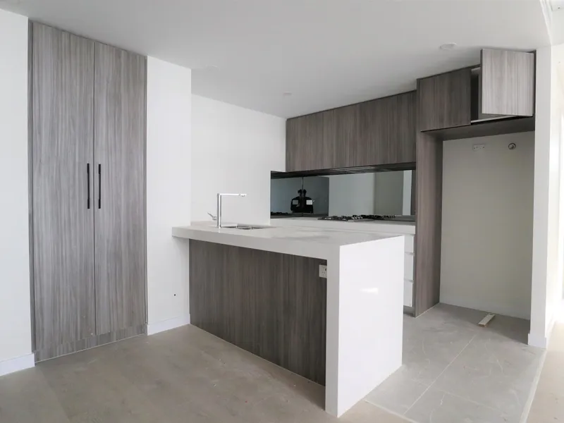 SPACIOUS TWO BEDROOM APARTMENT