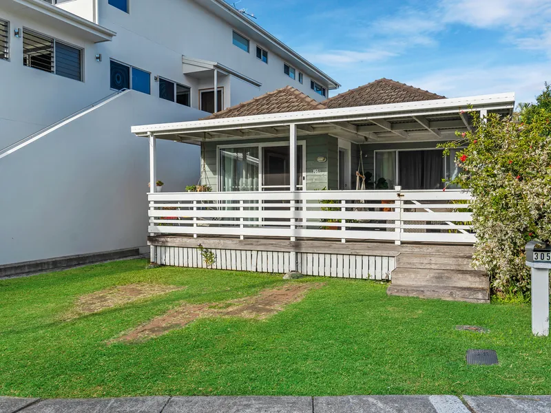 Your new home just metres from the water!