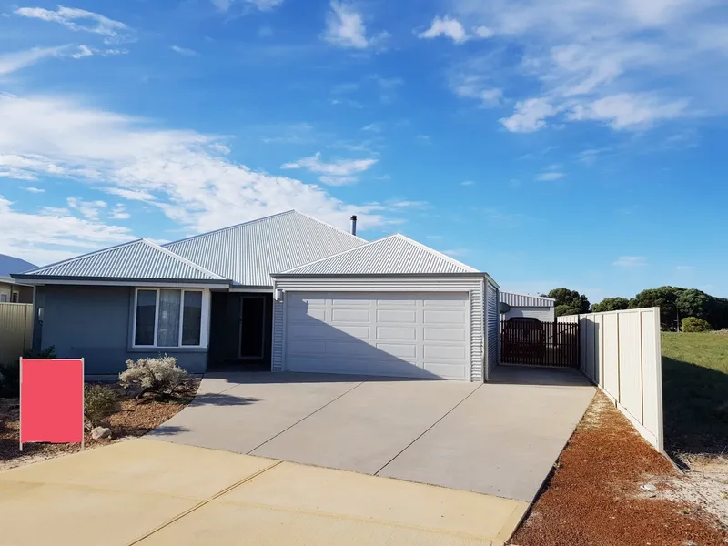 Large 250 sqm 5 Brm Home