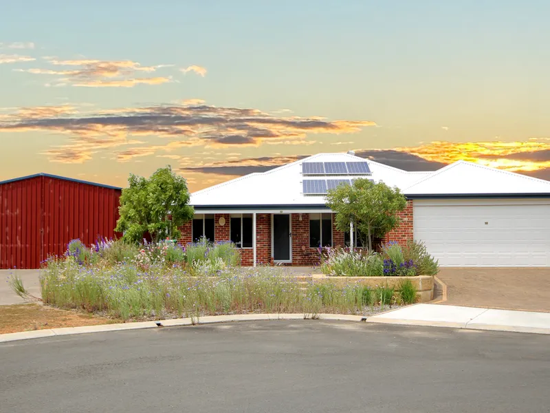 Quality Family Home and Shed in Burekup