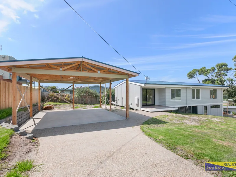THE BEACH HOUSE