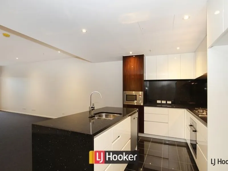 2 bedroom, 2 bathroom apartment that ticks all the boxes...