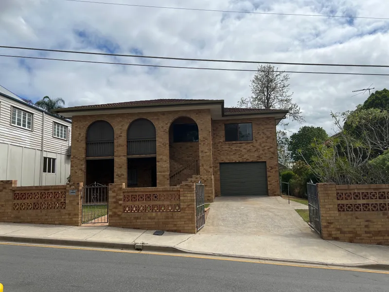 3 BEDROOM HOME WITH A YARD IN POPULAR INNER-CITY BRISBANE