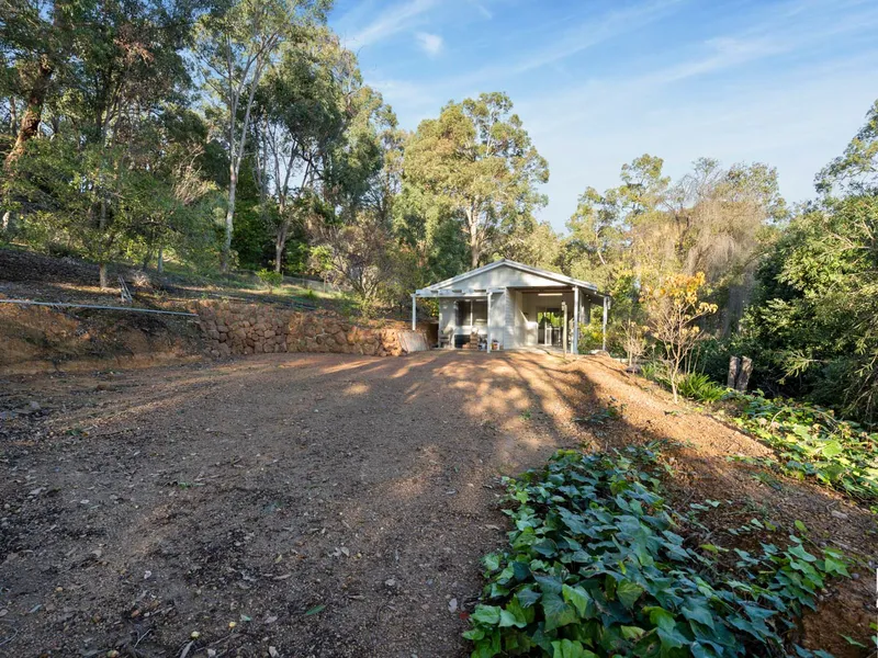 Modern 1 Bedroom Gem (Granny Flat) among the trees