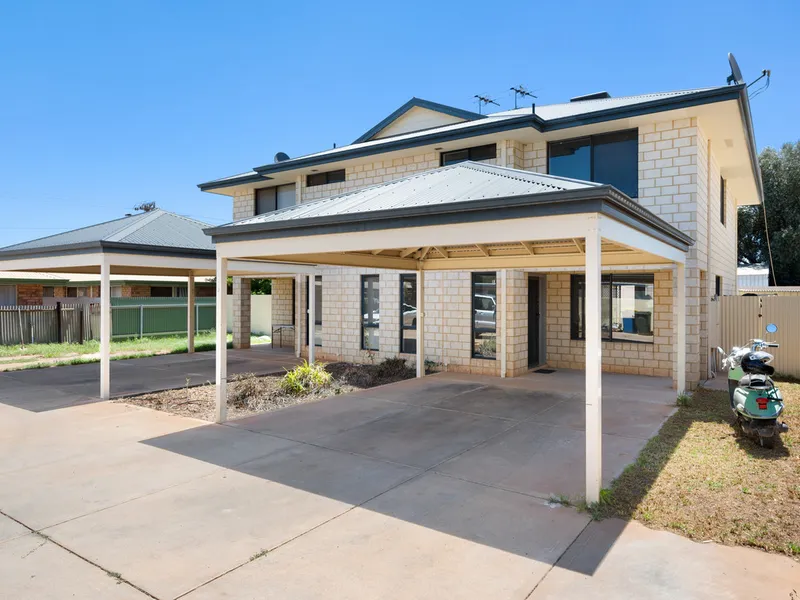 Modern Townhouse On Hannan