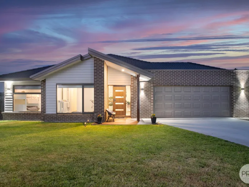 Tremendous Family Home in Treetop