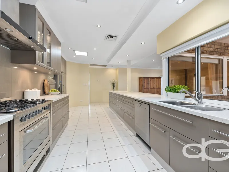 Seclusion and family space, plus independent apartment!