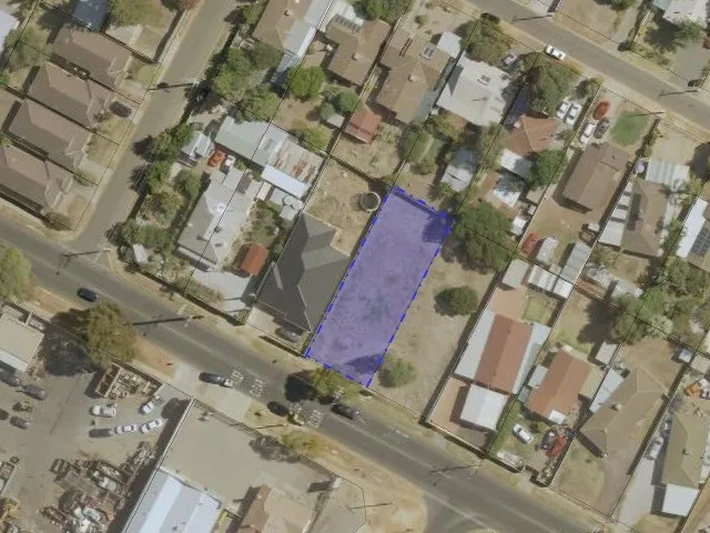 IDEALLY LOCATED CLOSE TO EVERYTHING - DUAL ZONED PROPERTY - RESIDENTIAL OR COMMERCIAL