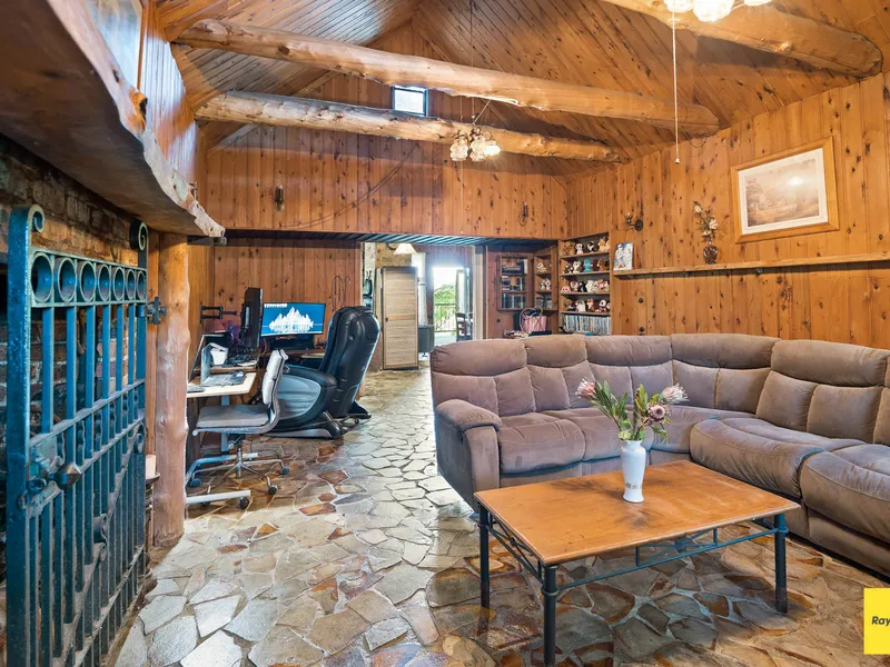 Potential Plus - Hill Street Hideaway