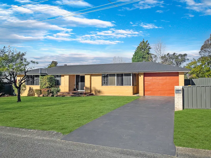 Quality residence with quality appliances and features