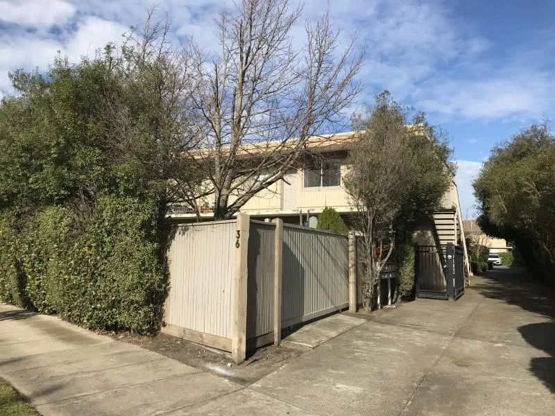 Superb spot with expansive courtyard!