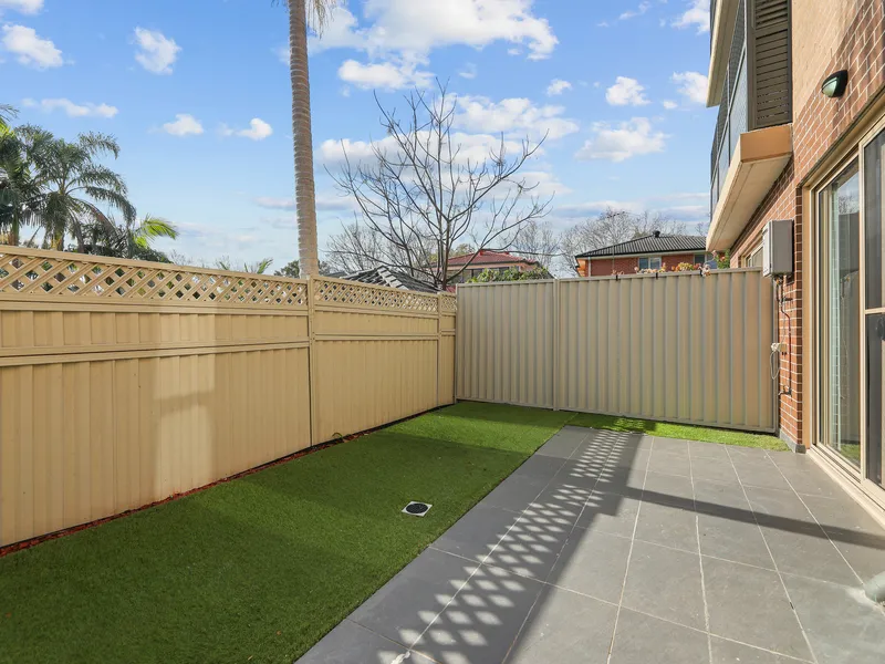 One Bedroom with Private Courtyard (Conditions to Apply)