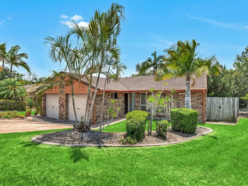 VALUE-PRICED, ENTRY-LEVEL DUPLEX/VILLA IN HIGHLY-SOUGHT ASHMORE !!!