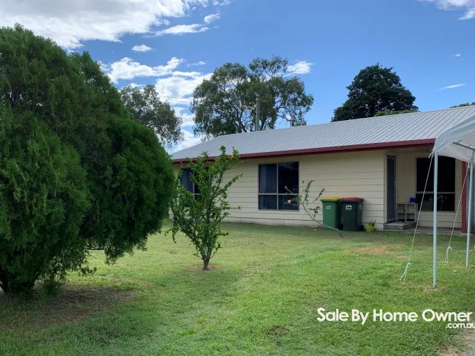 3 BEDROOM HOUSE, 5 MINS WALK TO THE BEACH