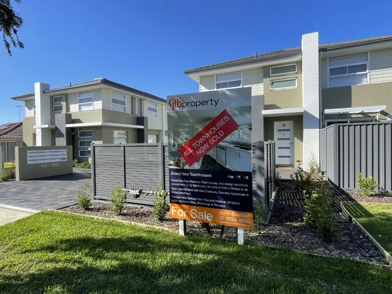 Brand New Modern 4 Bedroom Townhouses. ALL 13 SOLD !