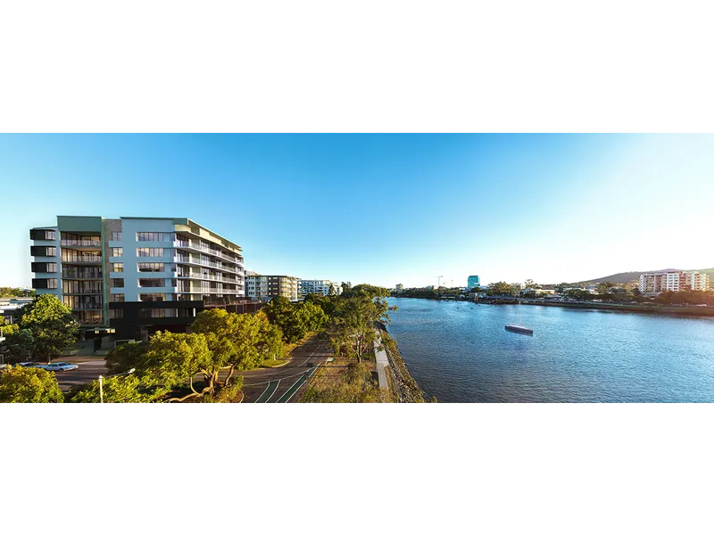 Near New One Bedroom Plus Study Apartment