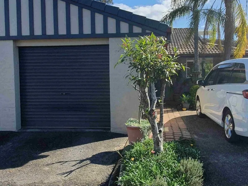 2 BEDROOM SPACIOUS VILLA IN POPULAR COMPLEX