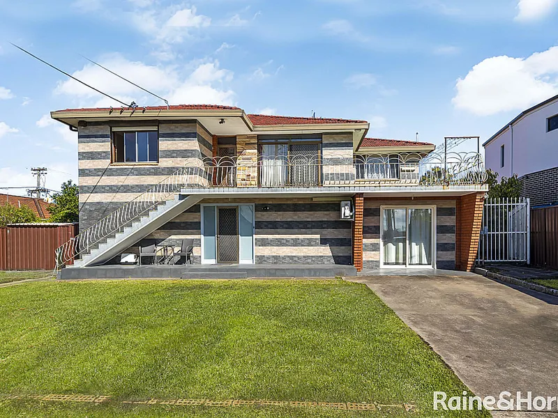 MULTIPLE INCOMES OR MULTIPLE FAMILIES!