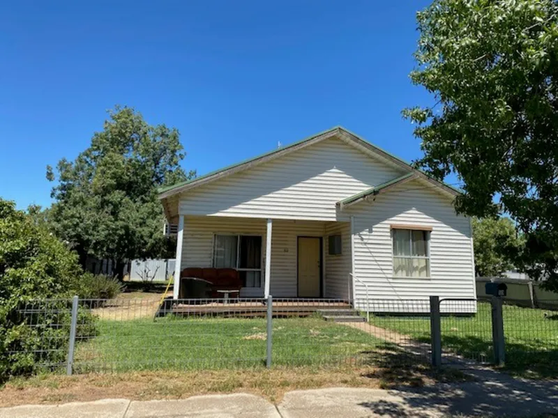 INVESTMENT – heart of Moulamein $135,000