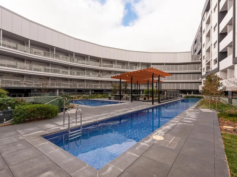 One Bedroom Furnished Property - Resort Living in Tuggeranong