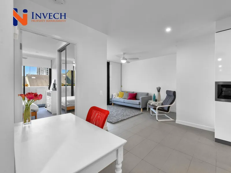The Perfect One Bedroom Apartment in the Heart of the Valley