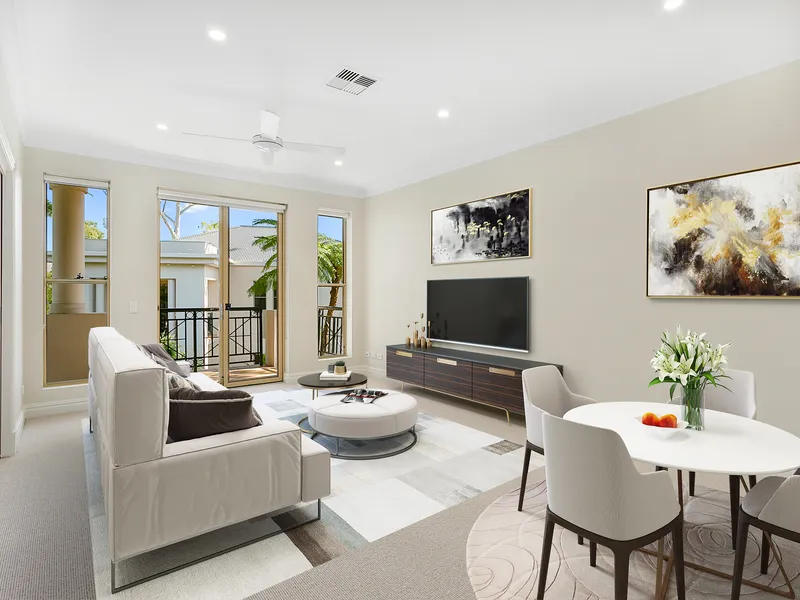 Beautiful Apartment Bathed in Natural Light