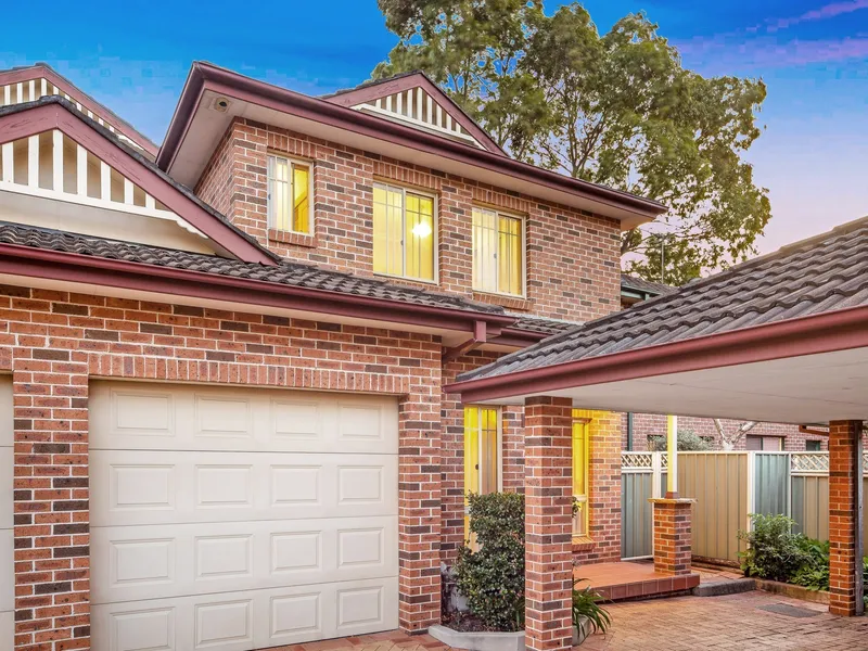 NORTH FACING DOUBLE BRICK TOWNHOUSE WITH LOW STRATA LEVIES