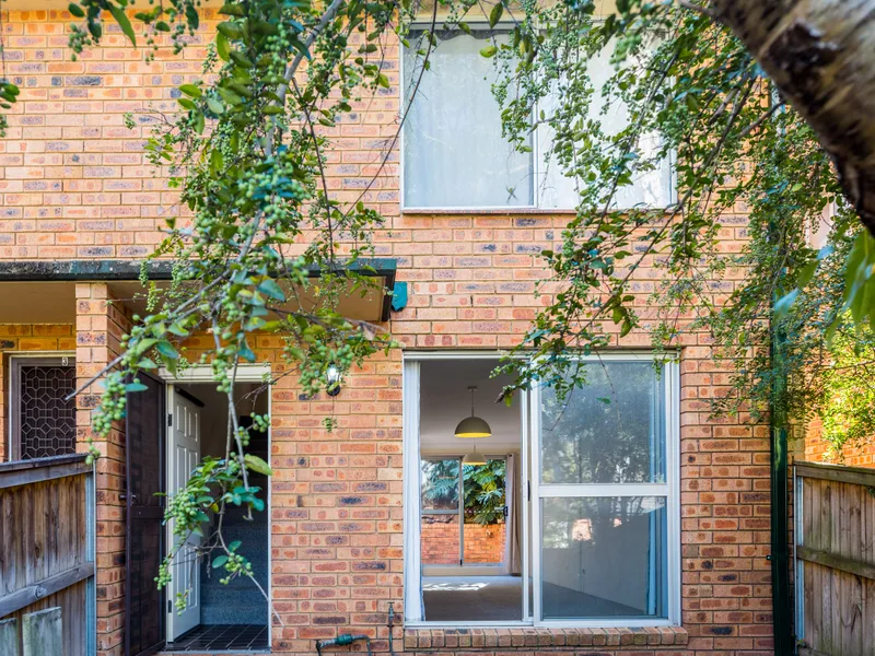 Well Positioned Townhouse