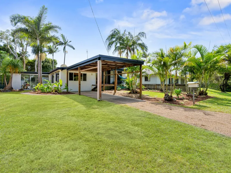 Mudjimba Beach House Charm 