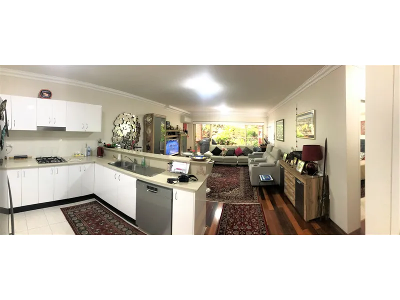 Elegant Over 55's Strata Apartment